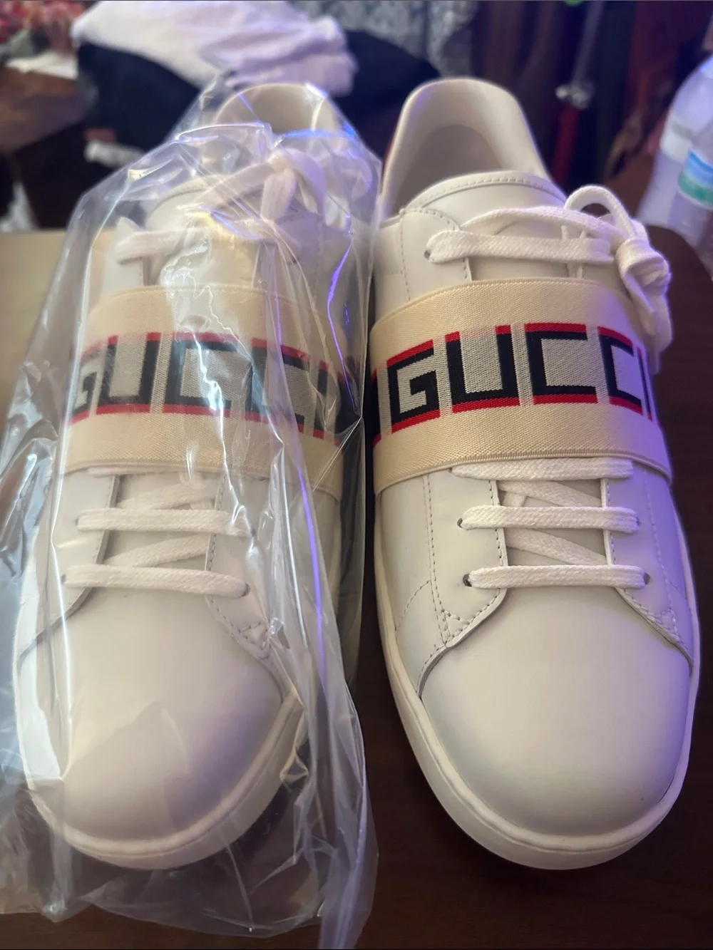 Gucci White Leather Sneakers with Red and Blue Logo Strap